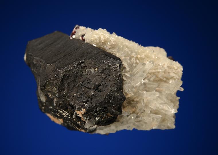 HÜBNERITE with STOLZITE, QUARTZ and TETRAHEDRITE